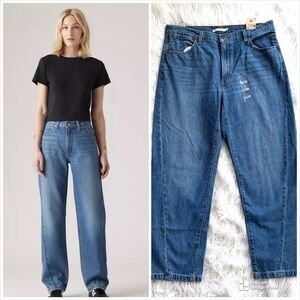 Levi's Women's 94 Baggy Blue Jeans Size 32 NWT